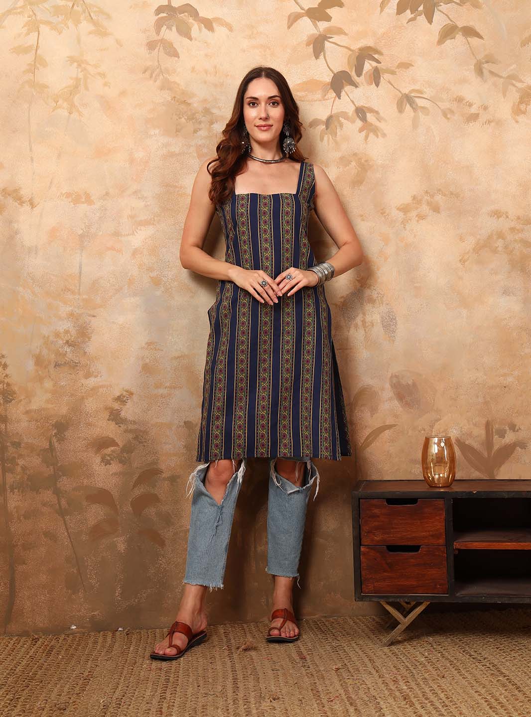 Navy Blue Floral Strap Kurta - Mahukaa