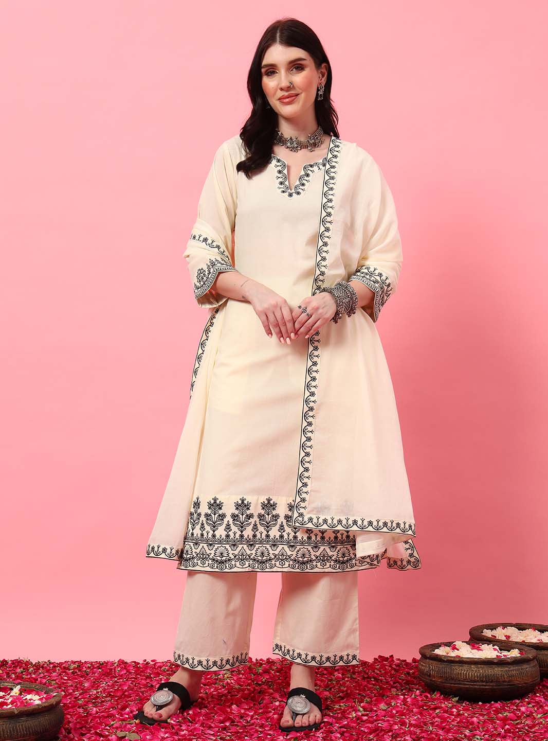 Mahukaa off-white embroidered straight kurta set – intricate floral thread work design