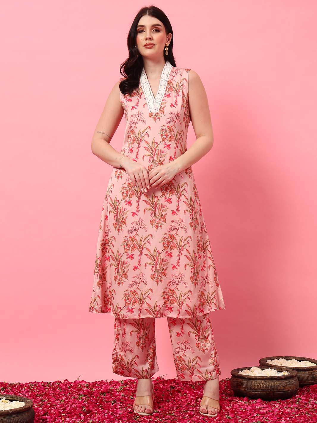 Mahukaa trending kurta sets – pink floral printed A-line kurta with pants for elegant ethnic look