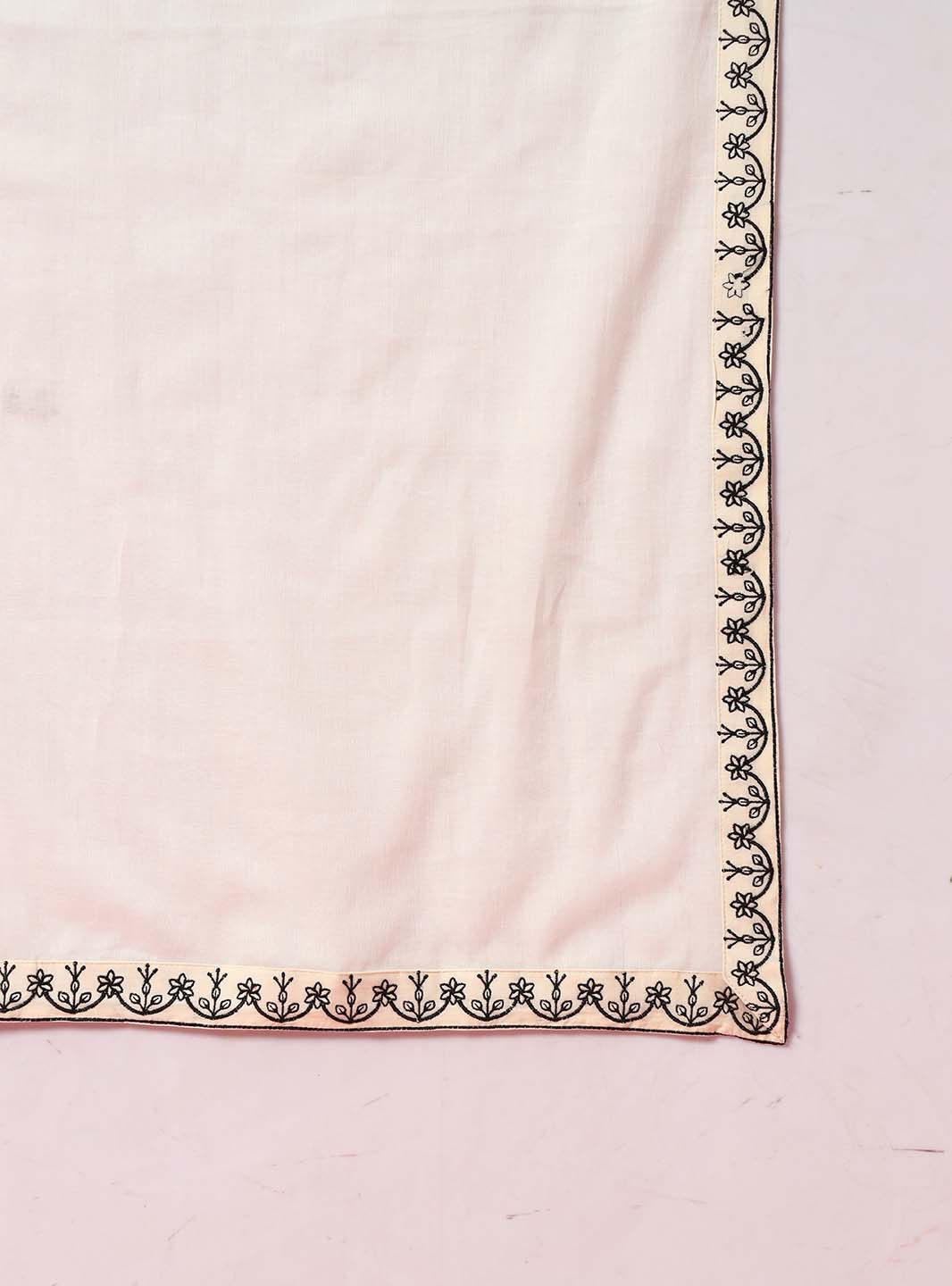Detailed embroidery pattern on off-white kurta set pallu – Mahukaa women's ethnic wear