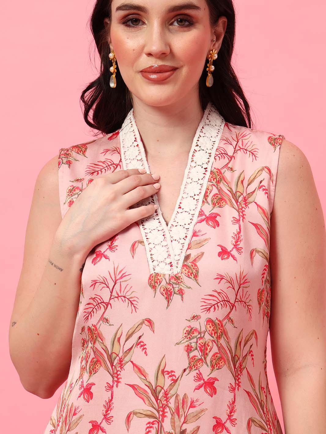 Stylish pink floral A-line kurta set for women – Mahukaa
