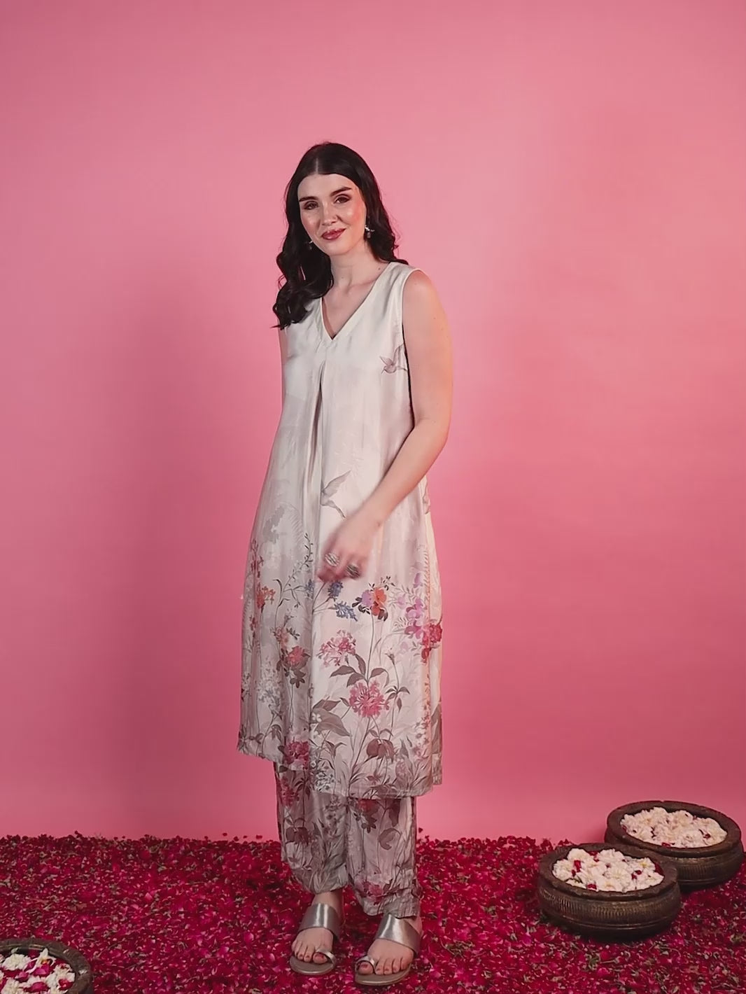 Beige Floral Placement Print A-Line Kurta Set with Round V-Neck