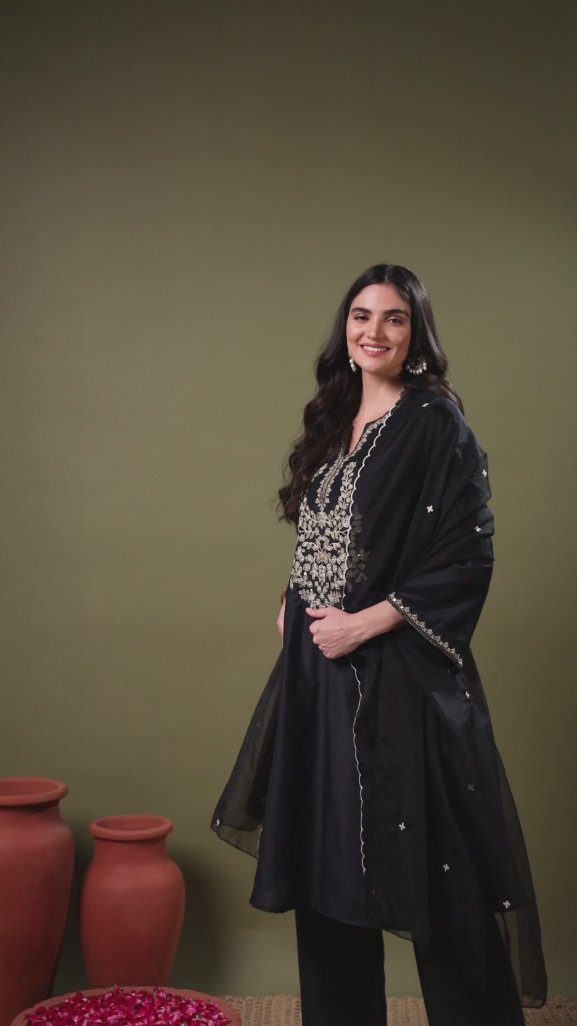 Black Zari Yoke Embroidered Kurta Set with Scallop Dupatta